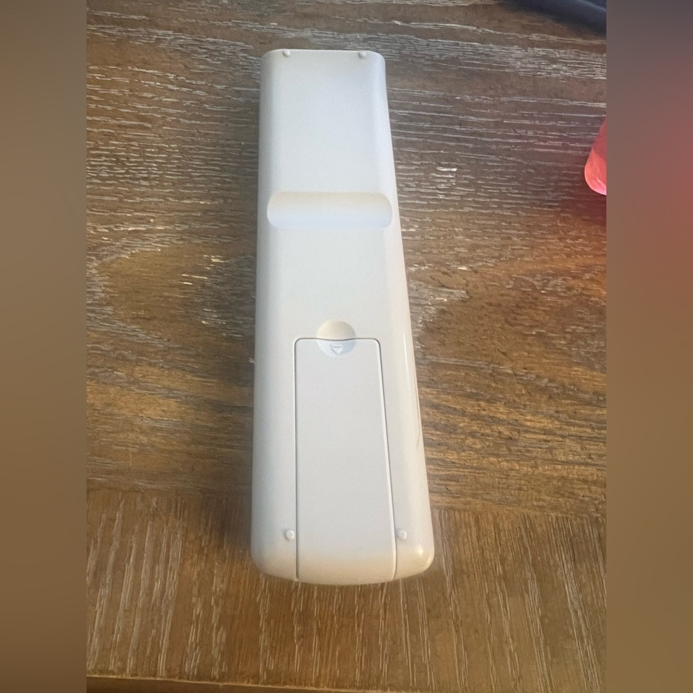 Samsung Remote Control in  Gray - Picture 3 of 3